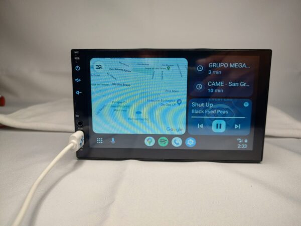 Autoestereo doble din pantalla 7" con CARPLAY